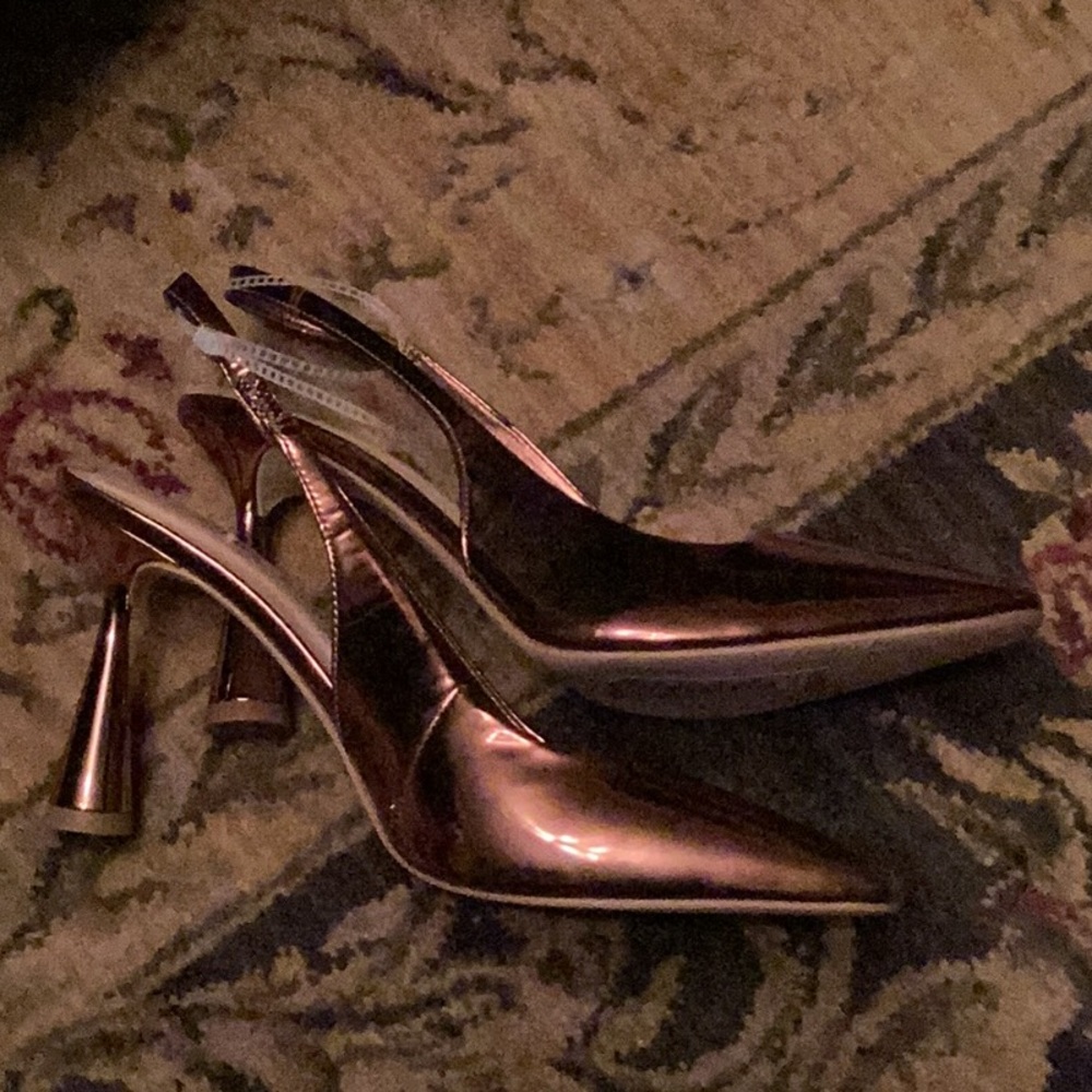 NWNT Gianni Bini Isla Tinsel Bronz Slingback Square Toe Column Heels